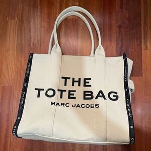 Marc Jacobs Beige Tote Bag